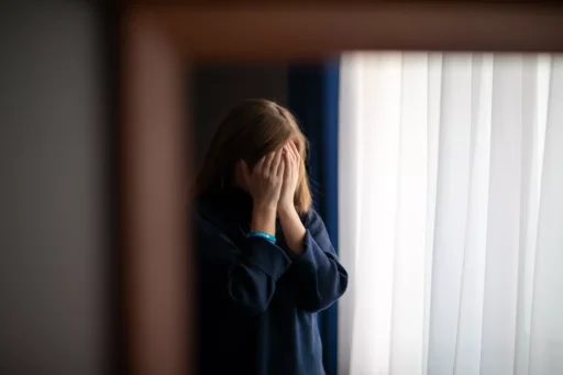 كيف تميز علامات الكرب لدى الأطفال